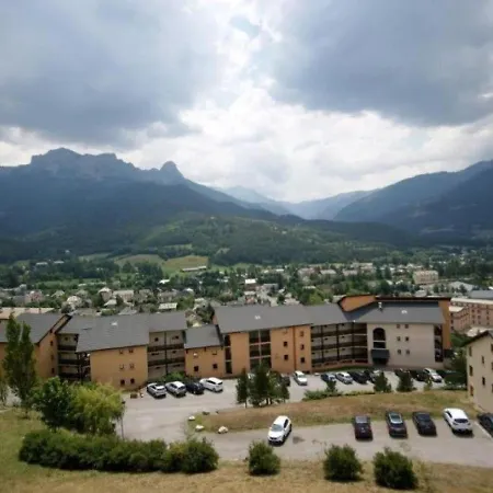 4 Personnes T2 Spacieux Sur Les Hauts De Barcelonnette. Апартаменты